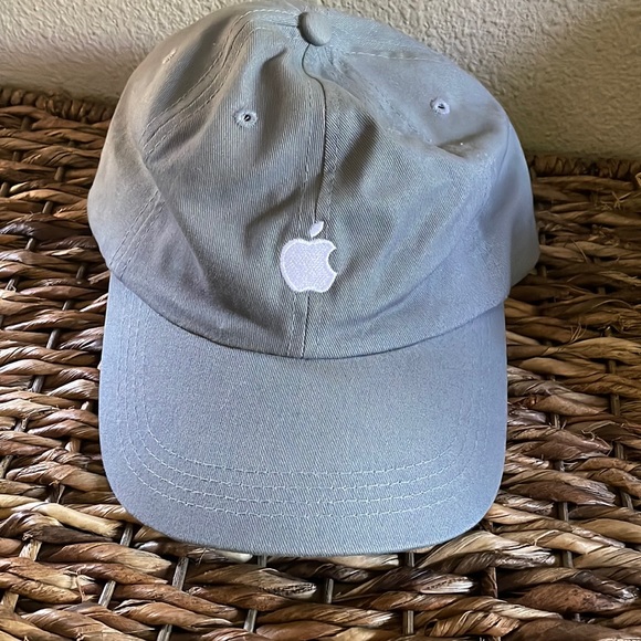 Apple Pride “dad hat” 2019 grey strap back - Picture 1 of 3